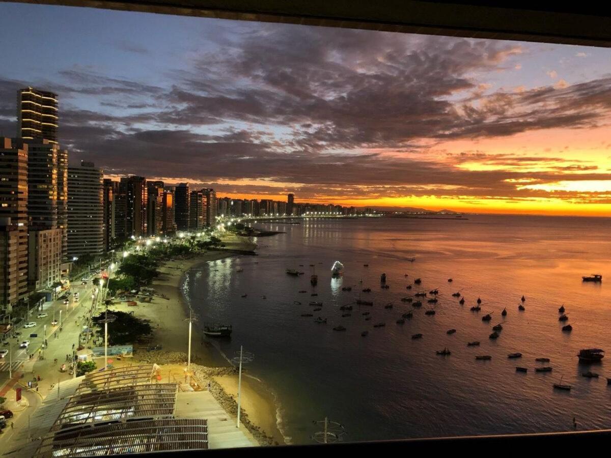 Flat Iate Plaza Na Beira Mar Com Vista Mar Leilighet Fortaleza  Eksteriør bilde